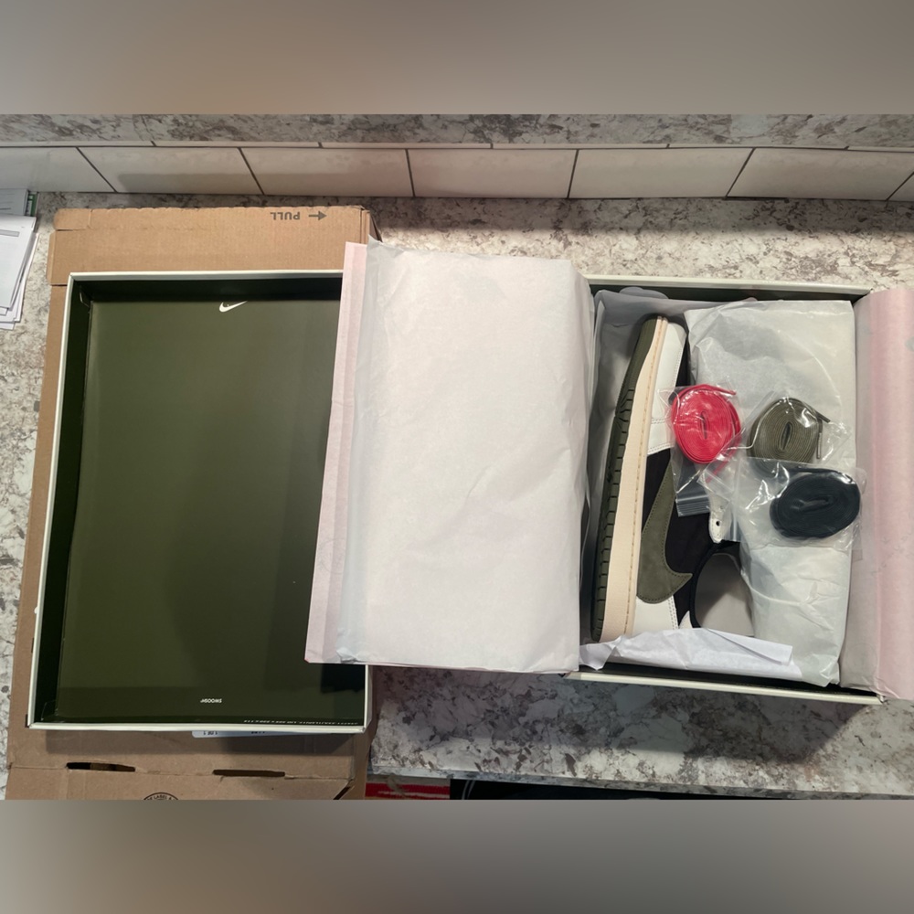 COPY - Jordan 1 low Travis scott olive